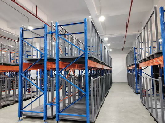 سیستم ذخیره سازی رول پارچه ای قابل تنظیم با کار با فولک لیفت یا AGV برای فضای انبار متوسط و کوچک
